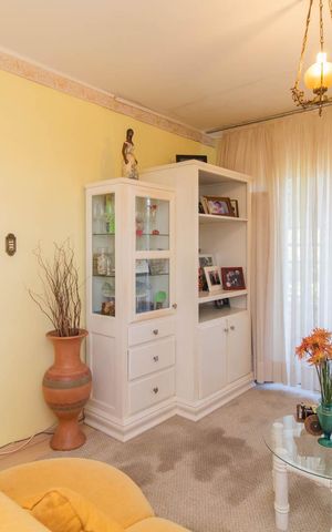 Casa à venda com 120m², 3 quartos e 2 vagasSala 2