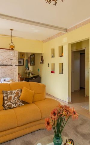 Casa à venda com 120m², 3 quartos e 2 vagasSala 2