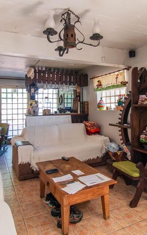Casa à venda com 120m², 3 quartos e 2 vagasSala
