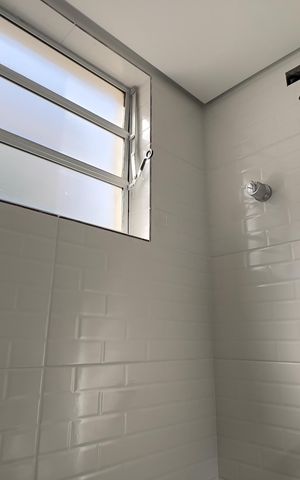 Apartamento à venda com 48m², 2 quartos e 1 vaga Apartamento à venda com 48m², 2 quartos e 1 vagaBanheiro