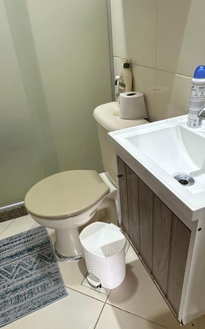 Apartamento à venda com 80m², 2 quartos e 1 vaga Apartamento à venda com 80m², 2 quartos e 1 vagaBanheiro Social