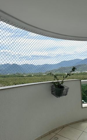Apartamento à venda com 80m², 2 quartos e 1 vaga Apartamento à venda com 80m², 2 quartos e 1 vagaVaranda