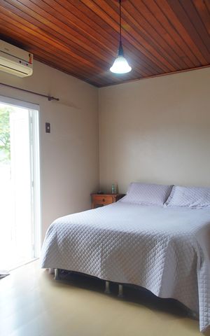 Casa para alugar com 163m², 5 quartos e 4 vagasSuíte