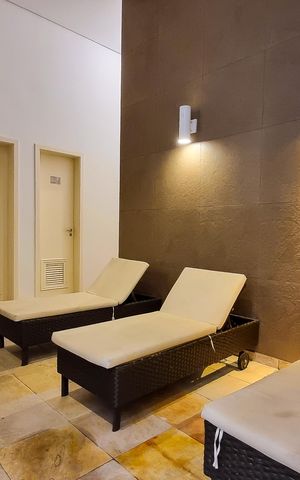Apartamento à venda com 223m², 3 quartos e 4 vagas Apartamento à venda com 223m², 3 quartos e 4 vagasSaúna
