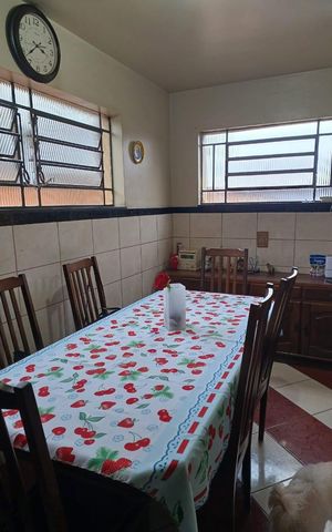 Casa à venda com 440m², 3 quartos e 5 vagas