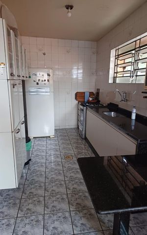 Casa à venda com 440m², 3 quartos e 5 vagas