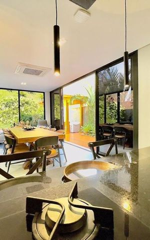 Casa à venda com 640m², 3 quartos e 4 vagas