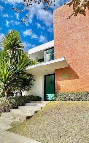 Casa à venda com 640m², 3 quartos e 4 vagas
