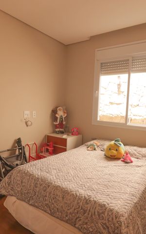 Casa à venda com 404m², 4 quartos e 2 vagas Casa à venda com 404m², 4 quartos e 2 vagasSuíte 3