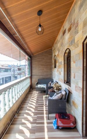 Casa à venda com 185m², 2 quartos e 1 vaga Casa à venda com 185m², 2 quartos e 1 vagaVaranda Quarto 2 / Sala de Tv