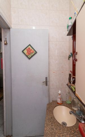 Casa à venda com 240m², 4 quartos e 2 vagasLavabo