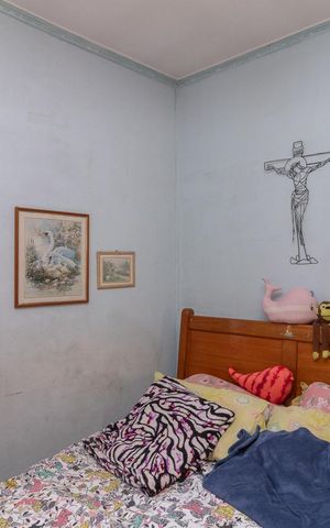 Casa à venda com 240m², 4 quartos e 2 vagasSuíte