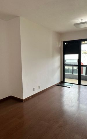Apartamento à venda com 84m², 2 quartos e 2 vagas Apartamento à venda com 84m², 2 quartos e 2 vagasSala