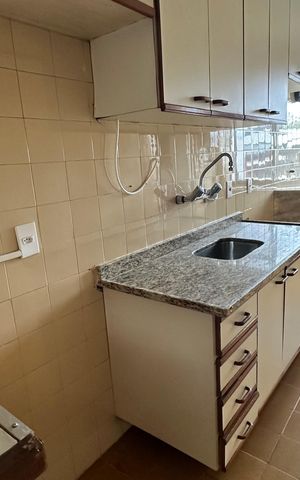 Apartamento à venda com 84m², 2 quartos e 2 vagas Apartamento à venda com 84m², 2 quartos e 2 vagasCozinha