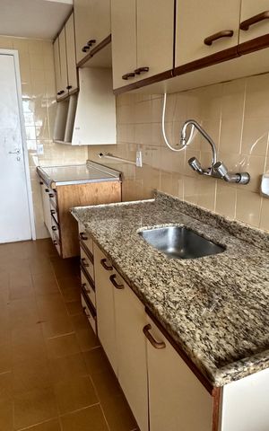 Apartamento à venda com 84m², 2 quartos e 2 vagas Apartamento à venda com 84m², 2 quartos e 2 vagasCozinha