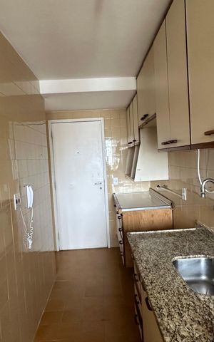 Apartamento à venda com 84m², 2 quartos e 2 vagas Apartamento à venda com 84m², 2 quartos e 2 vagasCozinha