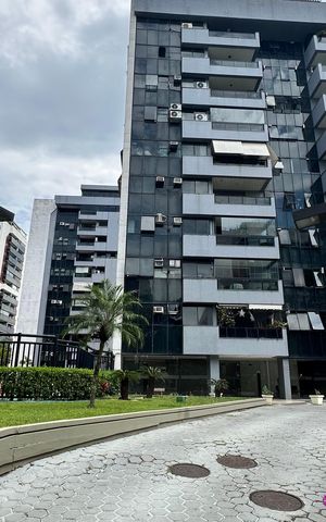 Apartamento à venda com 84m², 2 quartos e 2 vagas Apartamento à venda com 84m², 2 quartos e 2 vagasFachada