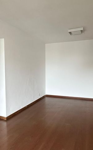 Apartamento à venda com 84m², 2 quartos e 2 vagas Apartamento à venda com 84m², 2 quartos e 2 vagasSala