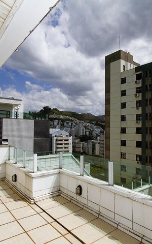 Apartamento à venda com 240m², 4 quartos e 2 vagasCobertura