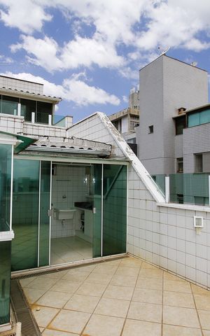 Apartamento à venda com 240m², 4 quartos e 2 vagasCobertura