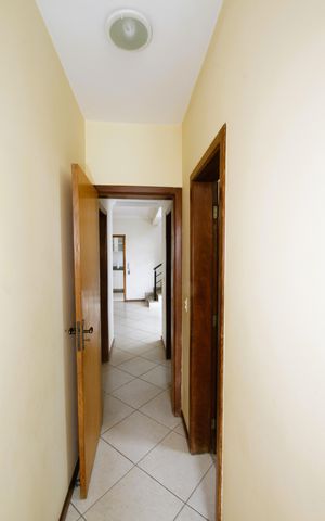 Apartamento à venda com 240m², 4 quartos e 2 vagasCorredor
