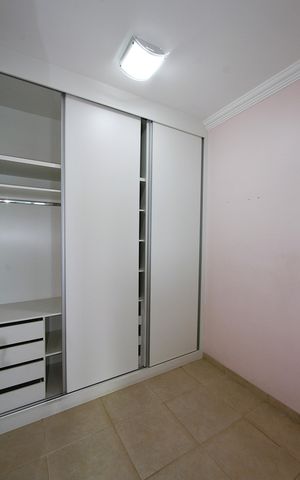 Apartamento à venda com 240m², 4 quartos e 2 vagasCloset