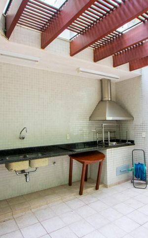 Apartamento à venda com 100m², 3 quartos e 2 vagas Apartamento à venda com 100m², 3 quartos e 2 vagasÁrea comum - Churrasqueira