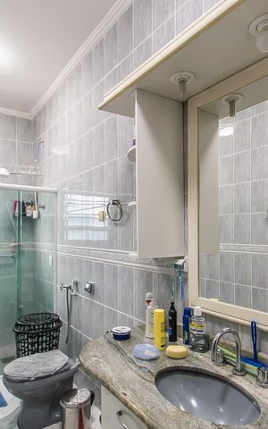 Casa à venda com 287m², 3 quartos e 3 vagas Casa à venda com 287m², 3 quartos e 3 vagasBanheiro