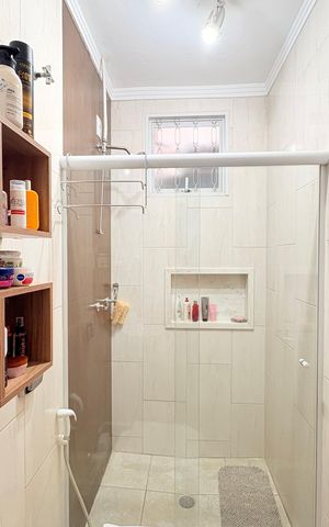 Casa à venda com 150m², 2 quartos e 3 vagas Casa à venda com 150m², 2 quartos e 3 vagasBanheiro Social