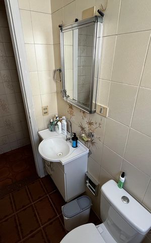 Casa à venda com 110m², 2 quartos e 2 vagas Casa à venda com 110m², 2 quartos e 2 vagasBanheiro