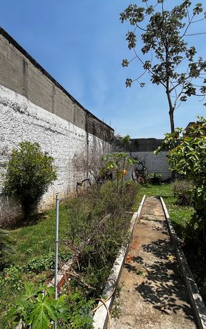 Casa à venda com 110m², 2 quartos e 2 vagas Casa à venda com 110m², 2 quartos e 2 vagasQuintal