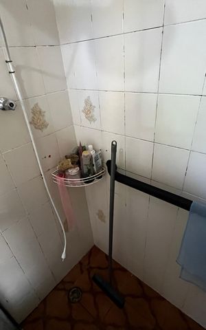 Casa à venda com 110m², 2 quartos e 2 vagas Casa à venda com 110m², 2 quartos e 2 vagasBanheiro de Serviço
