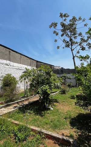 Casa à venda com 110m², 2 quartos e 2 vagas Casa à venda com 110m², 2 quartos e 2 vagasQuintal