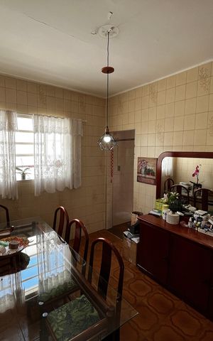 Casa à venda com 110m², 2 quartos e 2 vagas Casa à venda com 110m², 2 quartos e 2 vagasSala de Jantar
