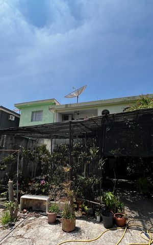 Casa à venda com 110m², 2 quartos e 2 vagas Casa à venda com 110m², 2 quartos e 2 vagasQuintal