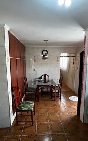 Casa à venda com 110m², 2 quartos e 2 vagas Casa à venda com 110m², 2 quartos e 2 vagasCozinha