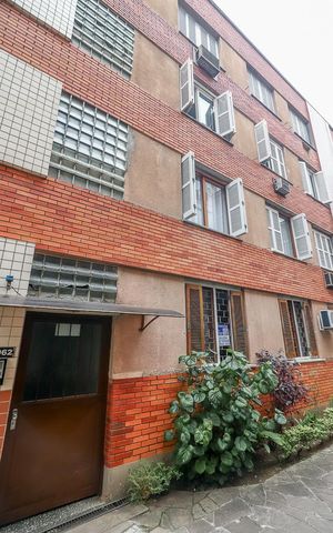 Apartamento à venda com 75m², 2 quartos e 1 vagaFachada