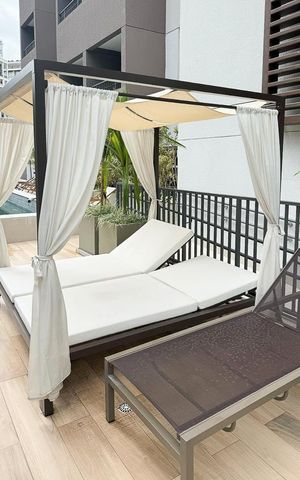Studio à venda com 25m², 1 quarto e sem vaga Studio à venda com 25m², 1 quarto e sem vagaÁrea comum - Piscina