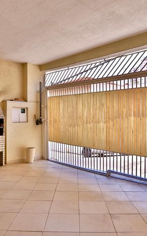 Casa para alugar com 115m², 2 quartos e 2 vagas Casa para alugar com 115m², 2 quartos e 2 vagasGaragem