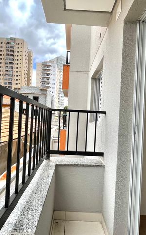 Apartamento à venda com 35m², 2 quartos e sem vaga Apartamento à venda com 35m², 2 quartos e sem vagaVaranda