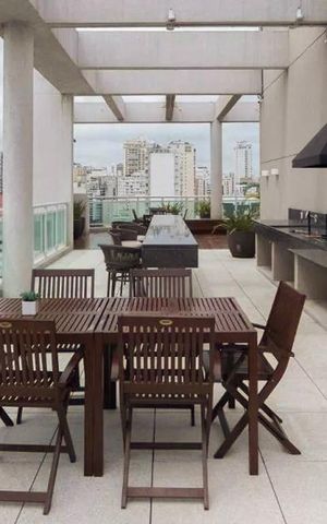 Apartamento à venda com 388m², 4 quartos e 4 vagas Apartamento à venda com 388m², 4 quartos e 4 vagasÁrea comum - Churrasqueira