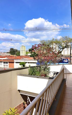 Casa à venda com 146m², 2 quartos e 2 vagasSuíte 2 Varanda
