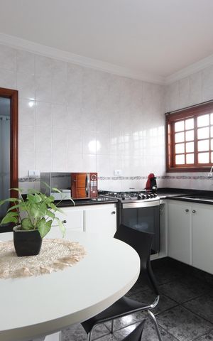 Casa à venda com 125m², 2 quartos e 2 vagasCozinha
