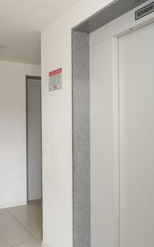 Apartamento para alugar com 34m², 2 quartos e sem vagaÁrea comum - Saguão do prédio