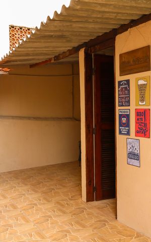 Casa de condomínio à venda com 155m², 3 quartos e 10 vagas Casa de condomínio à venda com 155m², 3 quartos e 10 vagasBanheiro Externo