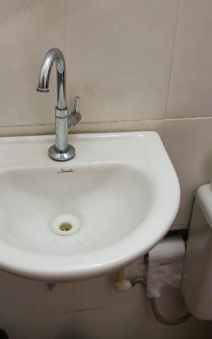 Casa de condomínio à venda com 155m², 3 quartos e 10 vagas Casa de condomínio à venda com 155m², 3 quartos e 10 vagasBanheiro Social