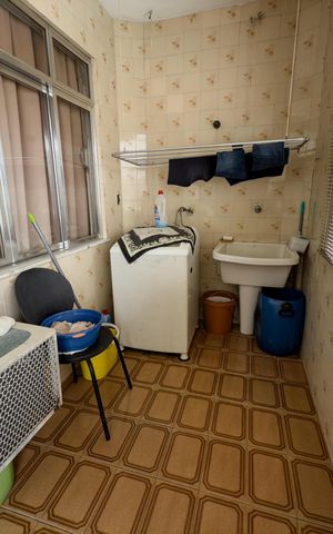 Casa à venda com 480m², 4 quartos e 5 vagas Casa à venda com 480m², 4 quartos e 5 vagasÁrea de Serviço 1