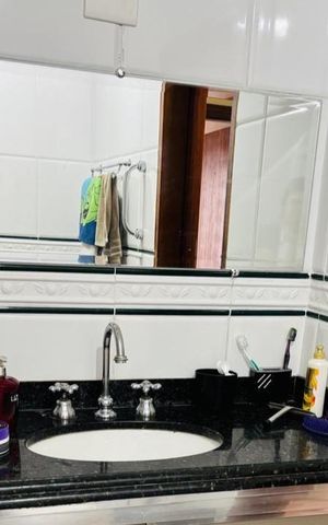 Casa à venda com 142m², 2 quartos e 1 vaga Casa à venda com 142m², 2 quartos e 1 vagaBanheiro