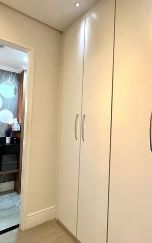 Apartamento à venda com 106m², 3 quartos e 2 vagas Apartamento à venda com 106m², 3 quartos e 2 vagasCloset