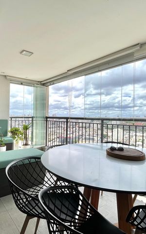 Apartamento à venda com 106m², 3 quartos e 2 vagas Apartamento à venda com 106m², 3 quartos e 2 vagasVaranda